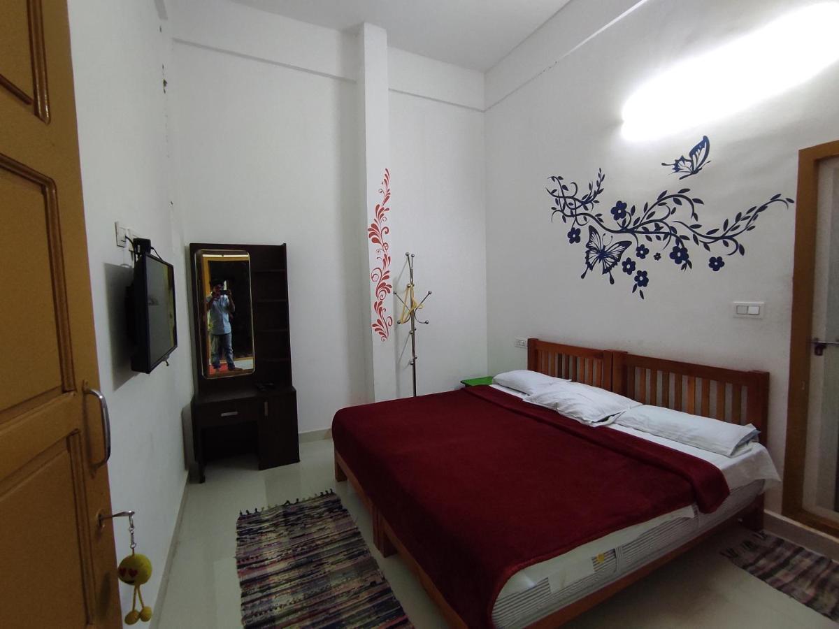 Greenpepperhomestay Munnar Anaviratty ภายนอก รูปภาพ