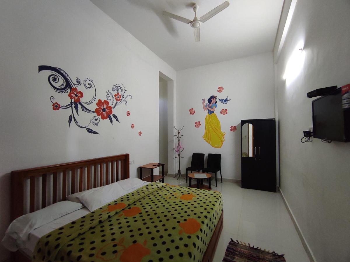 Greenpepperhomestay Munnar Anaviratty ภายนอก รูปภาพ