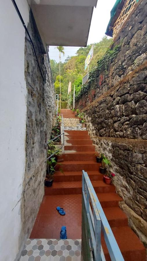 Greenpepperhomestay Munnar Anaviratty ภายนอก รูปภาพ