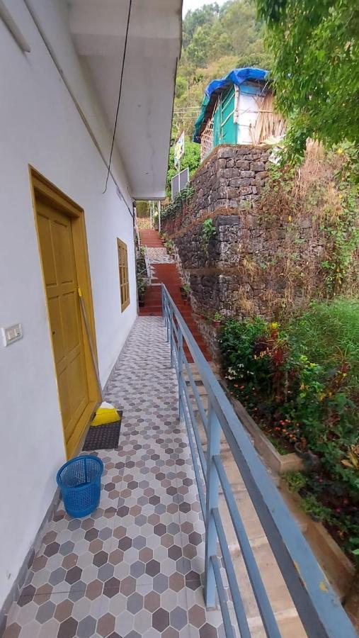 Greenpepperhomestay Munnar Anaviratty ภายนอก รูปภาพ