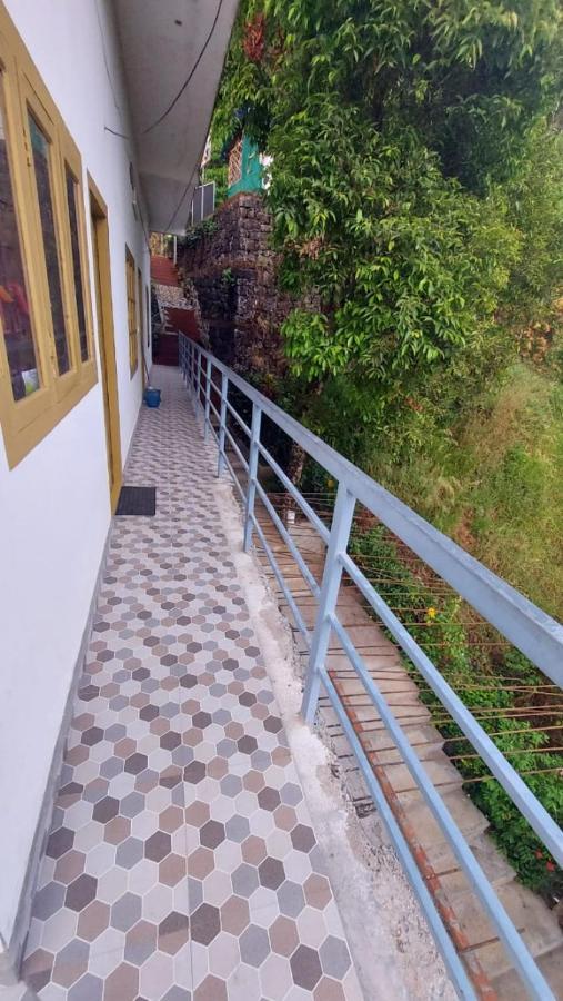 Greenpepperhomestay Munnar Anaviratty ภายนอก รูปภาพ