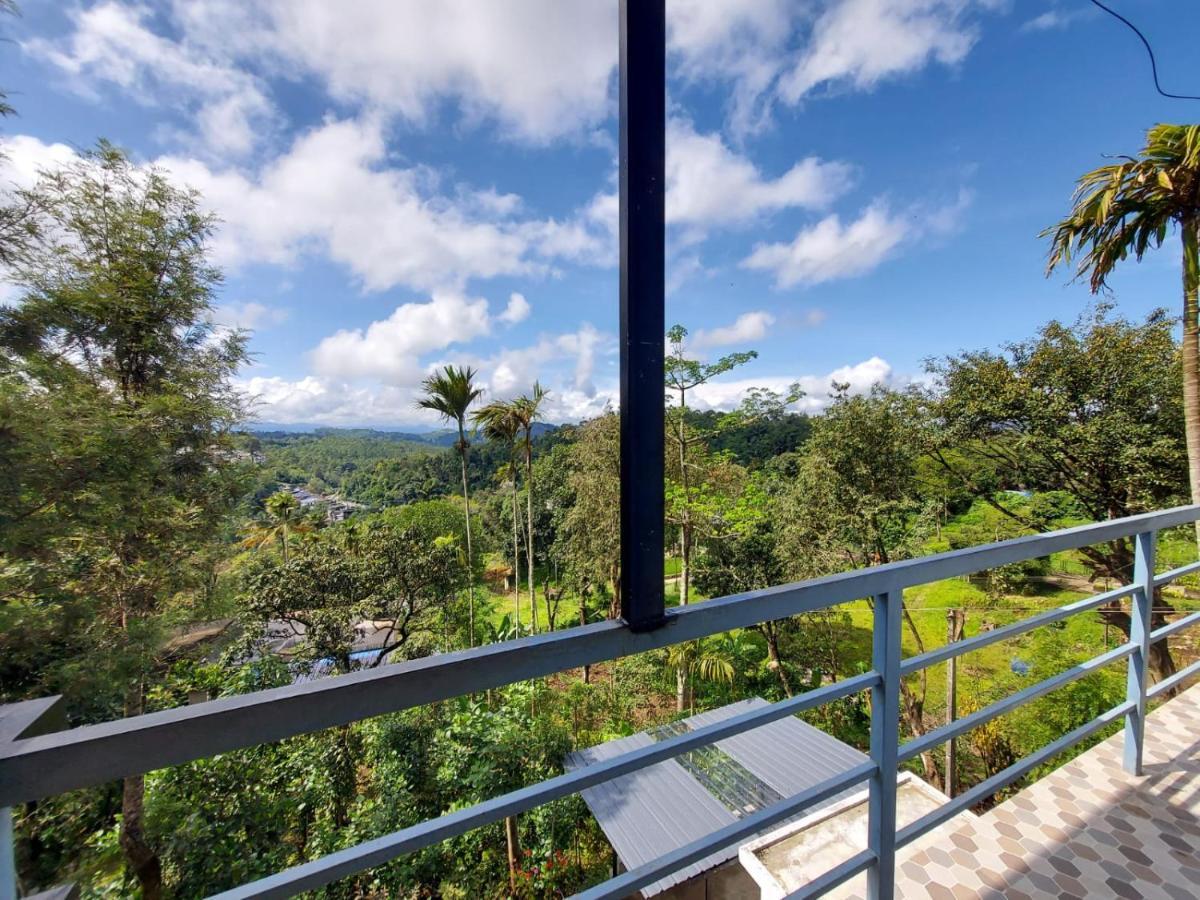 Greenpepperhomestay Munnar Anaviratty ภายนอก รูปภาพ
