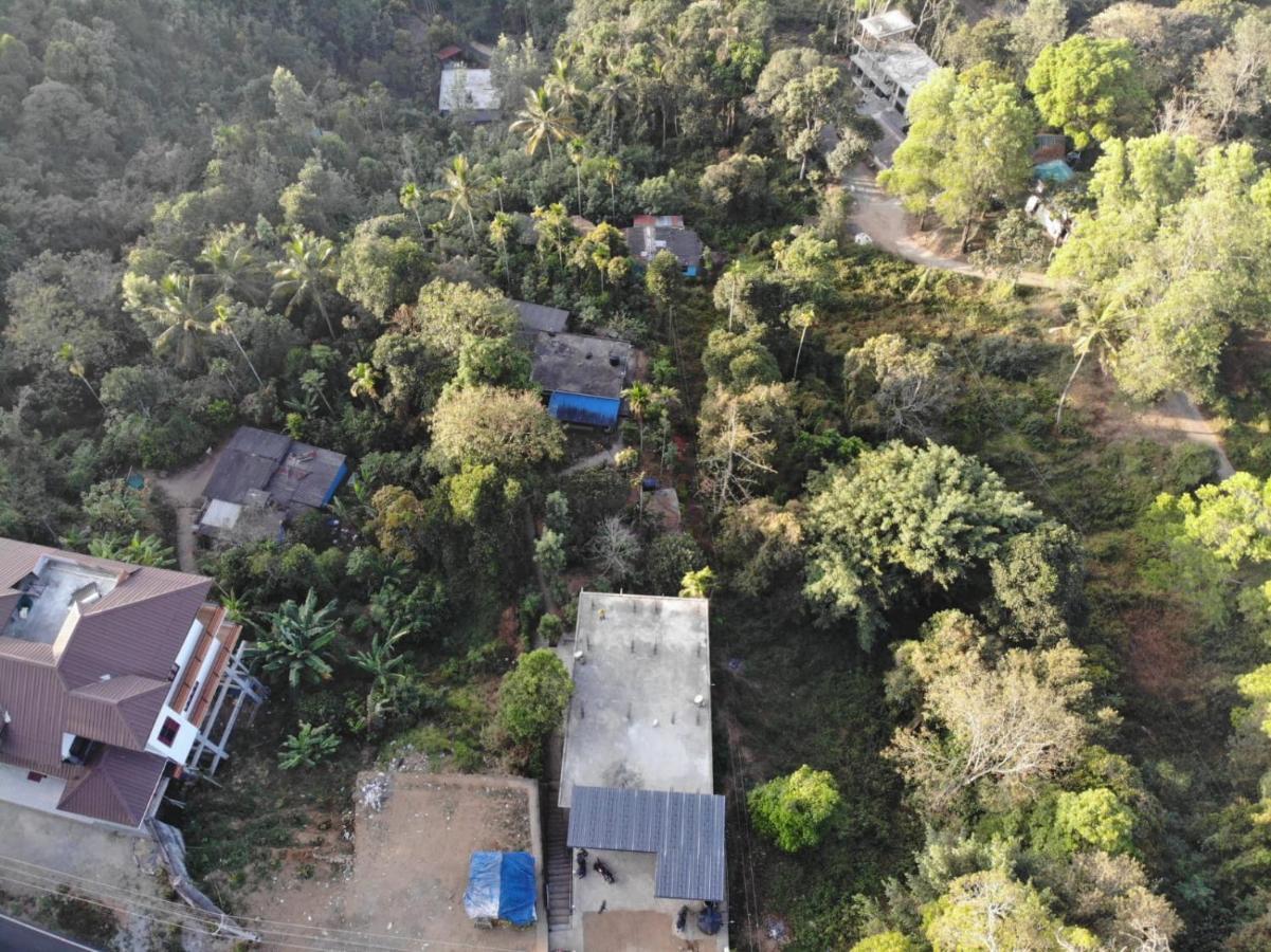 Greenpepperhomestay Munnar Anaviratty ภายนอก รูปภาพ