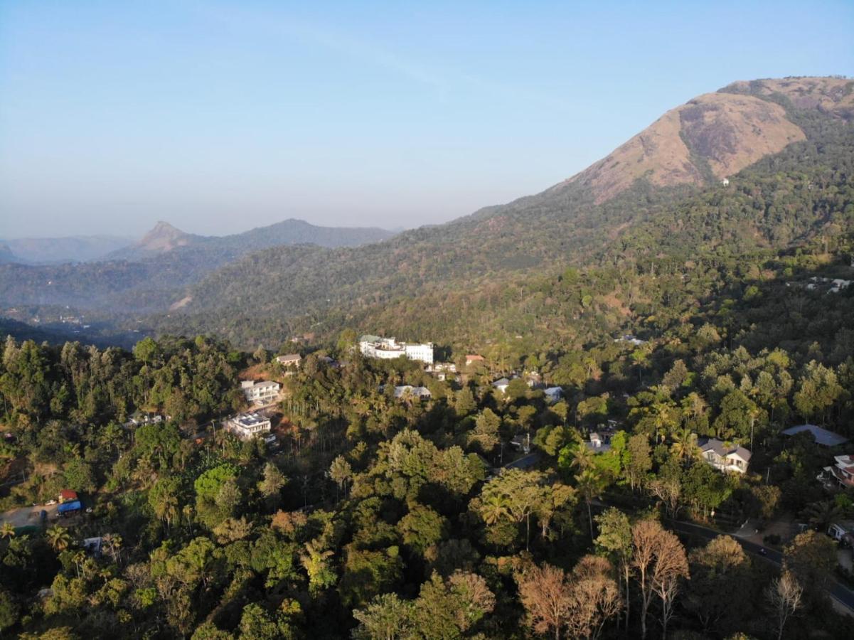 Greenpepperhomestay Munnar Anaviratty ภายนอก รูปภาพ